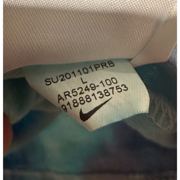 Nike Dri- Fit Kids Tie-Dye T-Shirt Size Large - Picture 4 of 6